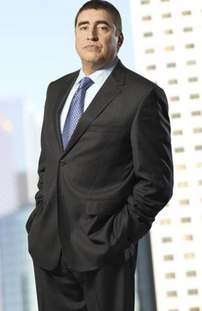 Alfred Molina vai participar de <i>Harry´s Law</i>