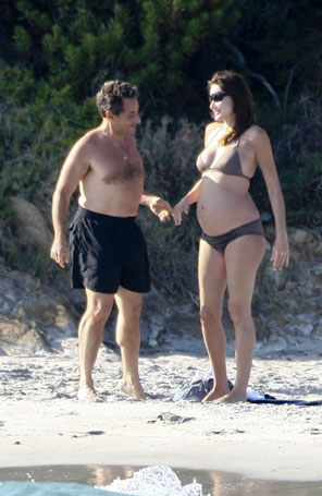 Carla Bruni finalmente fala sobre sua gravidez