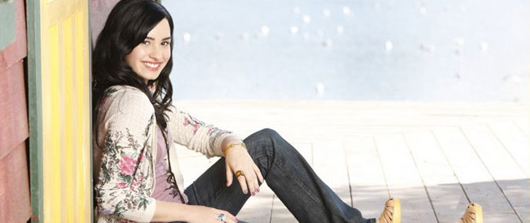 Demi Lovato nega rumores de namoro