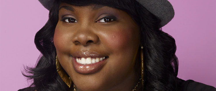 Amber Riley não gosta de maquiagem