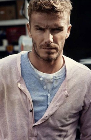 David Beckham assina contrato com grife