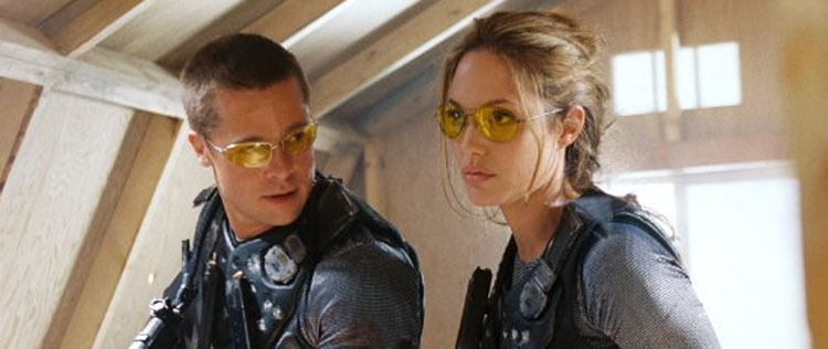 Angelina Jolie viajará de iate com os filhos pela Inglaterra