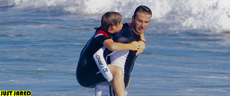 David Beckham curte dia na praia com os filhos