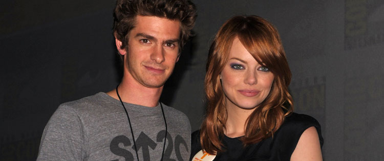 Emma Stone passa a noite com Andrew Garfield
