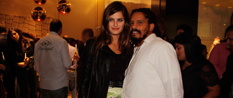 Isabeli Fontana e Rohan Marley vão a evento em São Paulo