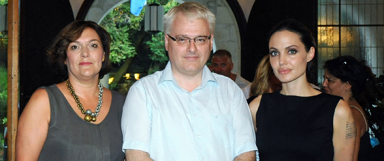 Angelina Jolie encontra o presidente da Croácia