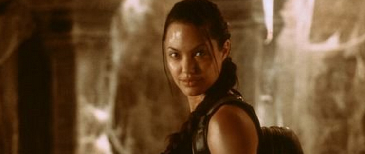 <I>Lara Croft mudou minha vida</i>, diz Angelina Jolie
