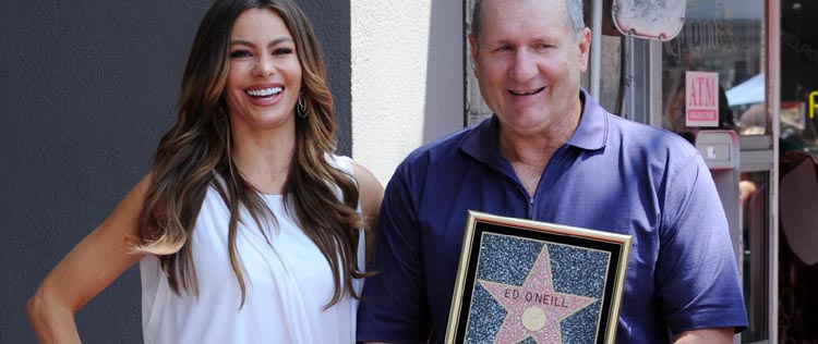 Ed O´Neil ganha estrela na Calçada da Fama