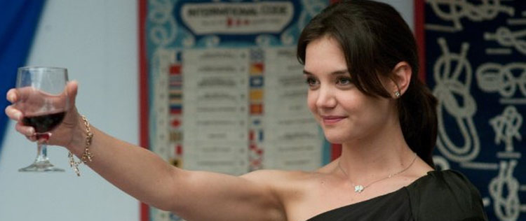 Katie Holmes revela sua época favorita no ano