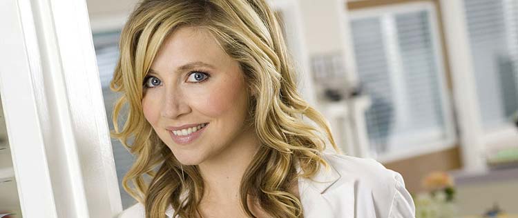 Sarah Chalke vai participar de <i>Cougar Town</i>