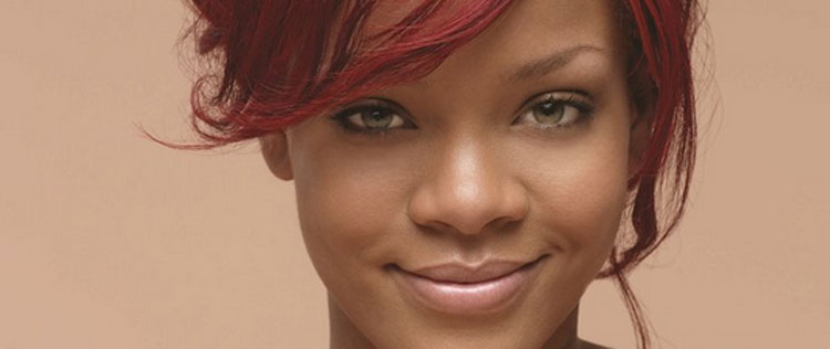 Rihanna poderá ser jurada do <i>X Factor</i>