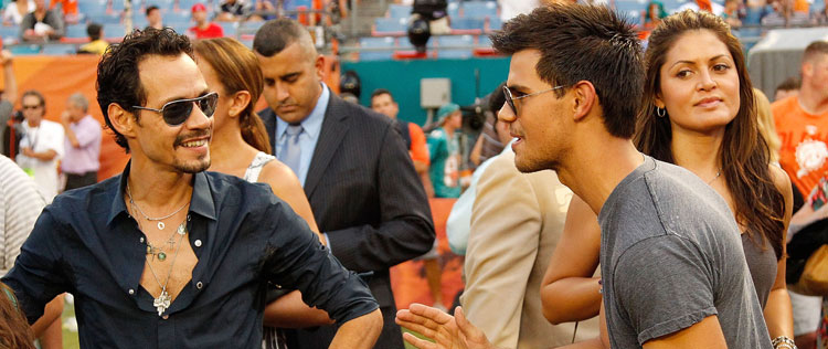 Taylor Lautner encontra Marc Anthony