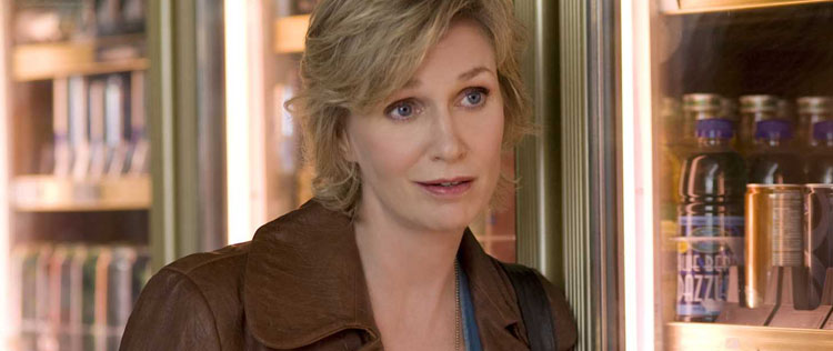 Jane Lynch fala sobre cenas quentes em <i>The L Word</i>