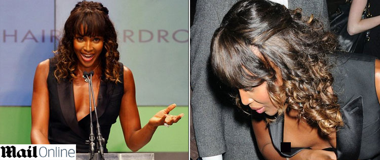 Naomi Campbell fica com seio à mostra durante evento de moda
