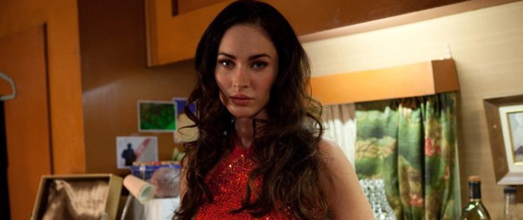 Seios de Megan Fox são <I>ponto de discussão</i> em novo filme
