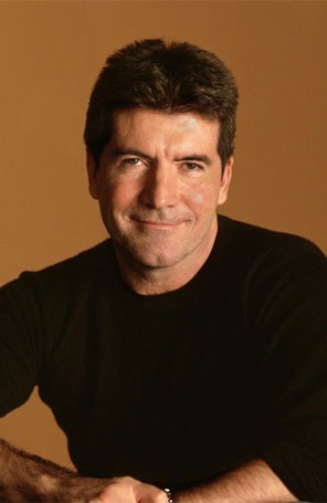 <i>- Lady Gaga é a cantora mais entediante do mundo</I>, diz Simon Cowell