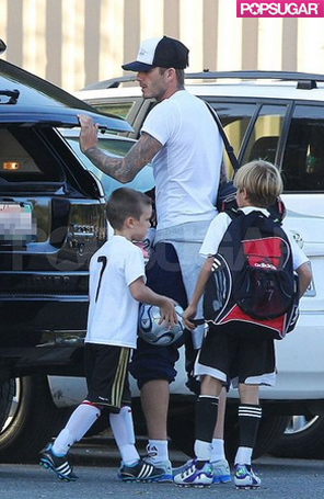 David Beckham leva filhos a treino de futebol