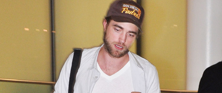 Robert Pattinson desembarca em Toronto