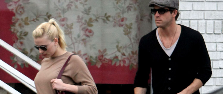 Scarlett Johansson e Ryan Reynolds vão juntos a <i>show</i>, diz <i>site</i>