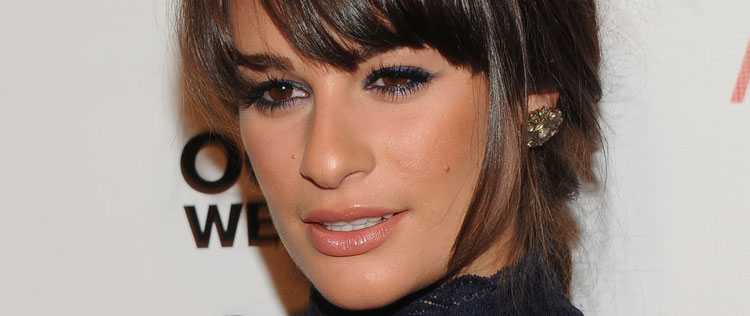 Faça o olhar azul marinho de Lea Michele