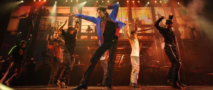 Defesa de médico de Michael Jackson sugere falhas na investigação