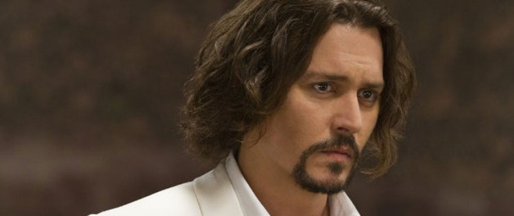 Johnny Depp conta que sua cabeça já pegou fogo