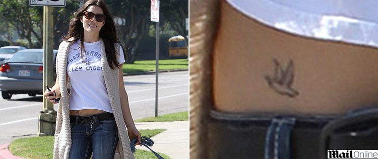 Jessica Biel revela tatuagem de pomba