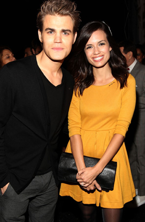 Ator de <i>Vampire Diaries</I> se diz sortudo após casamento