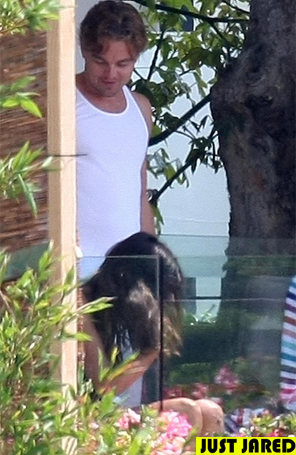 Leonardo DiCaprio é flagrado com mulher misteriosa