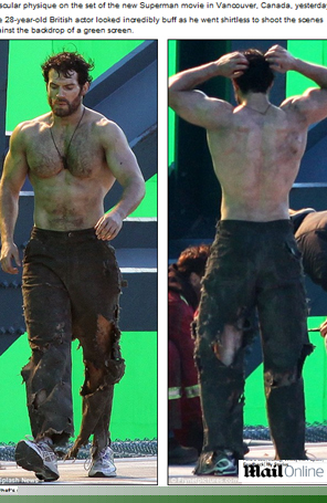 Henry Cavill exibe corpo musculoso em <i>set</i> de <i>Superman</i>