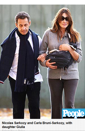 Carla Bruni e Nicolas Sarkozy passeiam com Giulia pela primeira vez