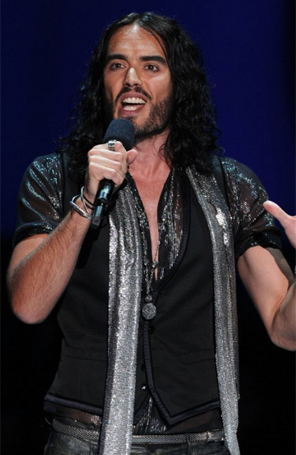Russell Brand irá interpretar um viciado em drogas em seu próximo filme