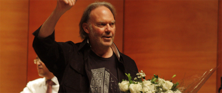 Neil Youg participa do fórum no <i>SWU </i>