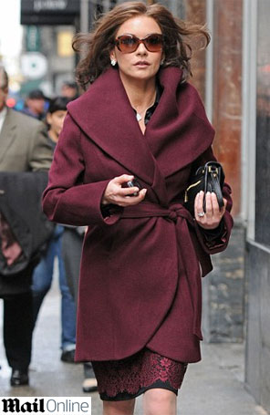 Catherine Zeta-Jones muda o visual