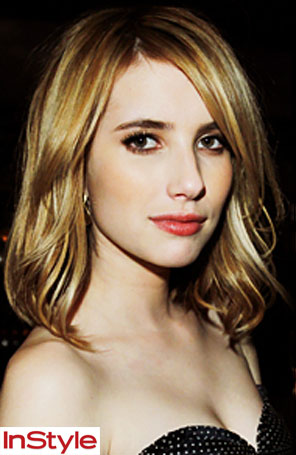 Emma Roberts teria se inspirado em Jennifer Aniston para corte de cabelo