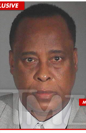 Conrad Murray, médico de Michael Jackson, é condenado a quatro anos de prisão