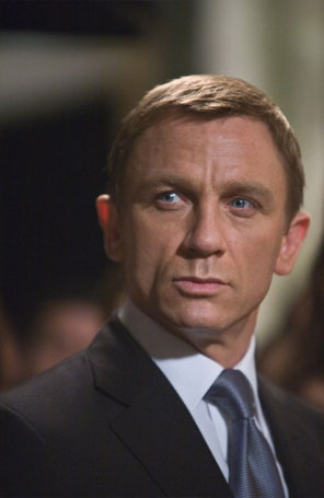 Daniel Craig chama os Kardashian de <i>grandes idiotas</i>