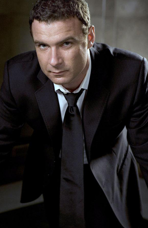 Marido de Naomi Watts vai estrelar série