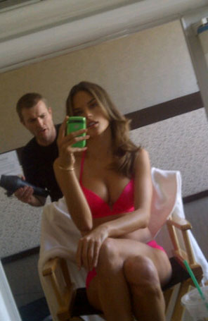 Alessandra Ambrósio publica foto de <i>lingerie</i>