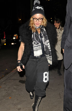 Madonna investe em <i>look</i> esportivo para passeio em Nova York