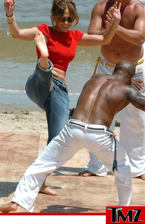 Jennifer Lopez dá <i>show</i> de capoeira durante gravações de <i>Q´Viva!</i>