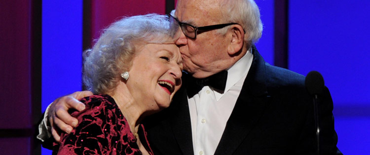 Ator de <i>Mary Tyler Moore</i> vai aparecer em <i>Hot In Cleveland</i>
