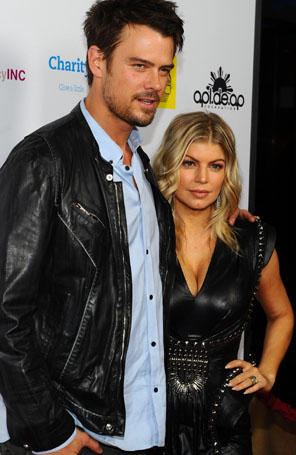 Fergie vai com marido a festa de cantor do <i>Black Eyed Peas</i>