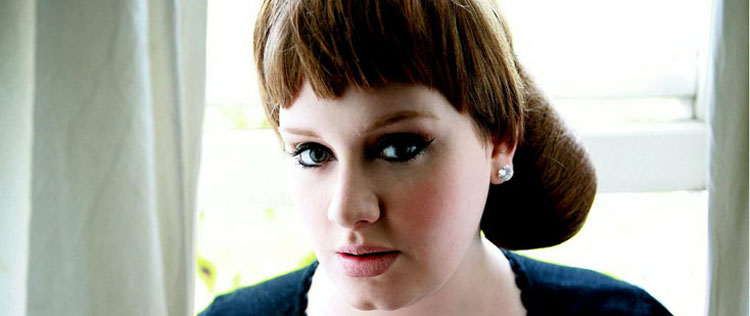 <i>Rolling in The Deep</i>, de Adele, é eleita melhor canção de 2011