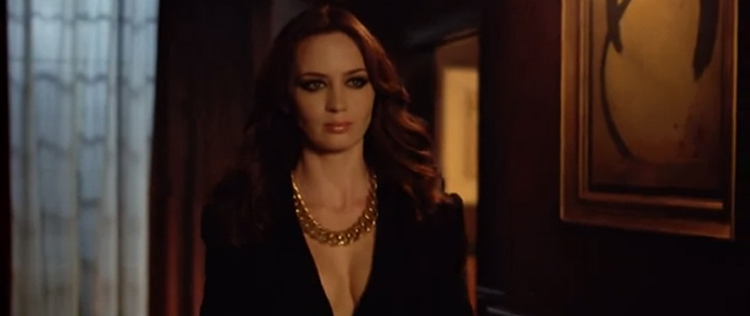 Emily Blunt não entende porque foi escolhida para a campanha da <I>YSL</i>