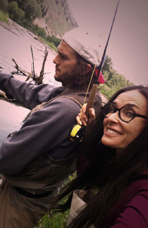 Demi Moore paga bronzeamento de Ashton Kutcher