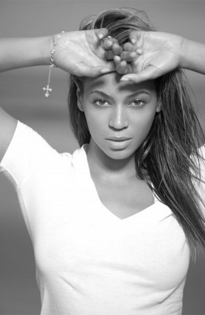Nasce a filha de Beyoncé e Jay-Z, diz <I>site</i>; Rihanna comemora pela <i>internet</i>