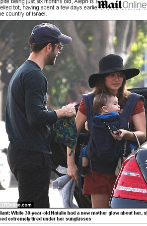 Natalie Portman exibe olheiras durante passeio com a família