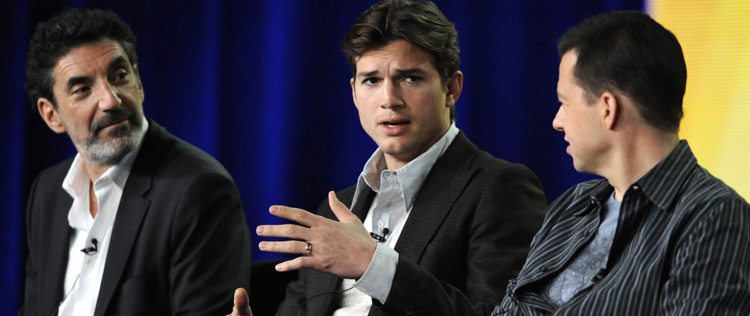 Anel levanta a suspeita de que Ashton Kutcher e Demi Moore estão se reconciliando