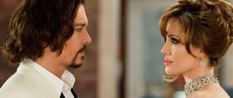 Angelina Jolie quer que Johnny Depp salve o casamento